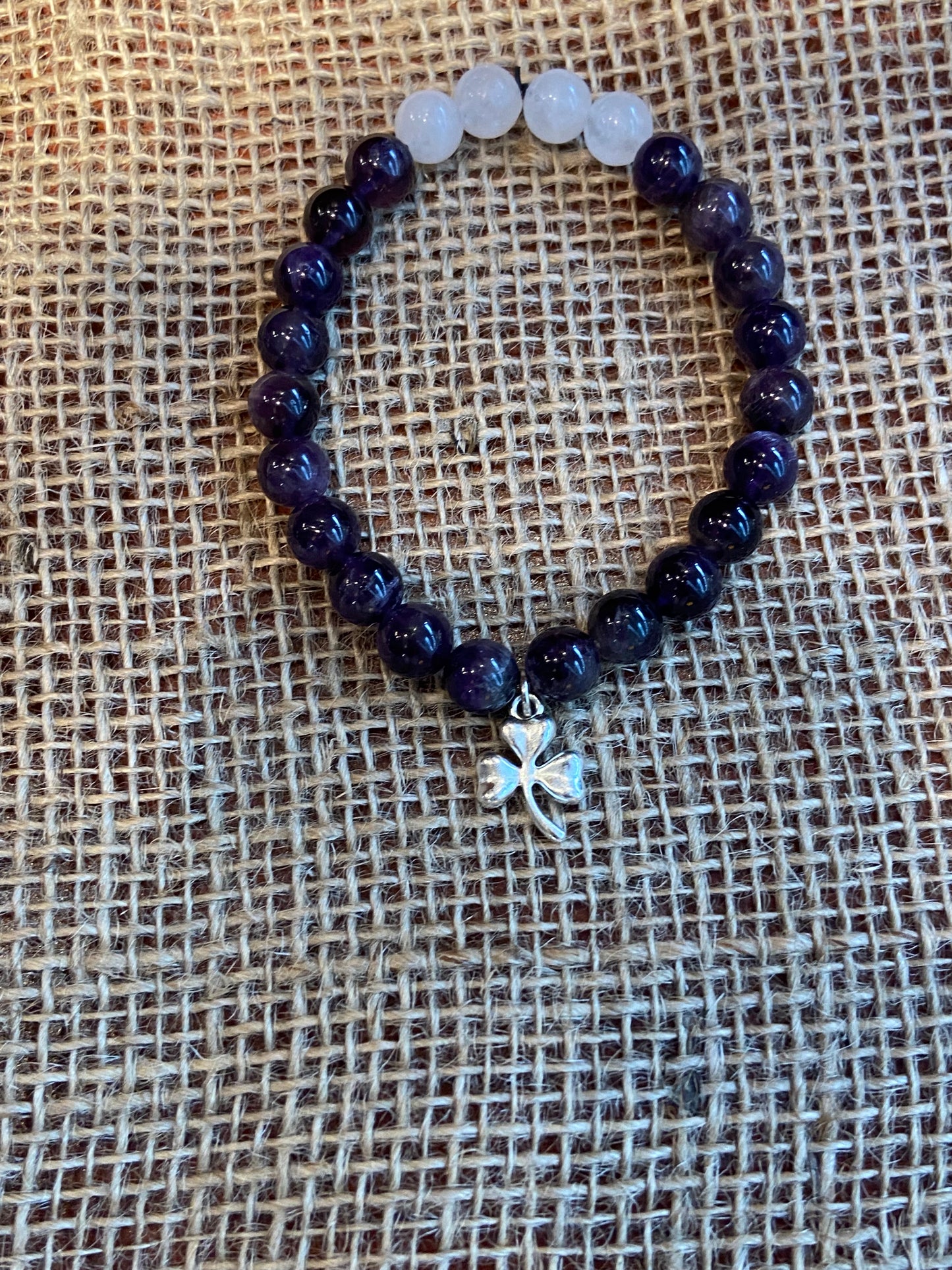BLACK & WHITE CLOVER ONYX