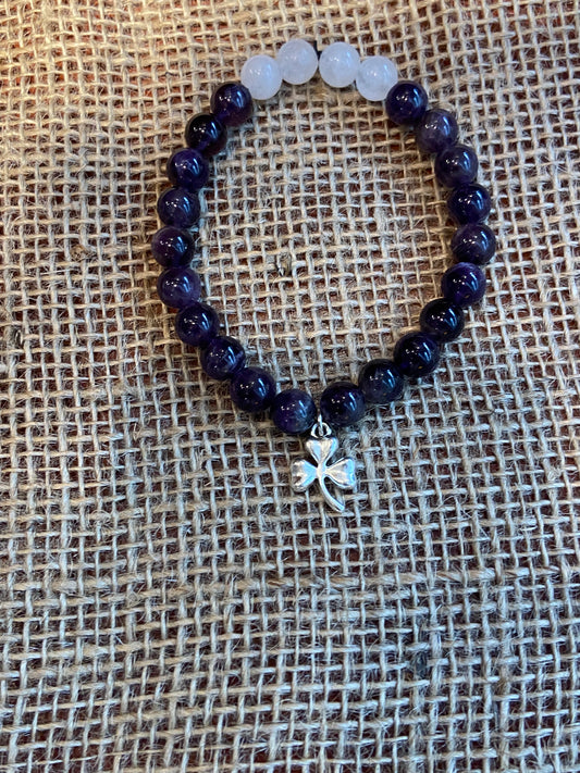 WHITE JADE WITH AMETHYST