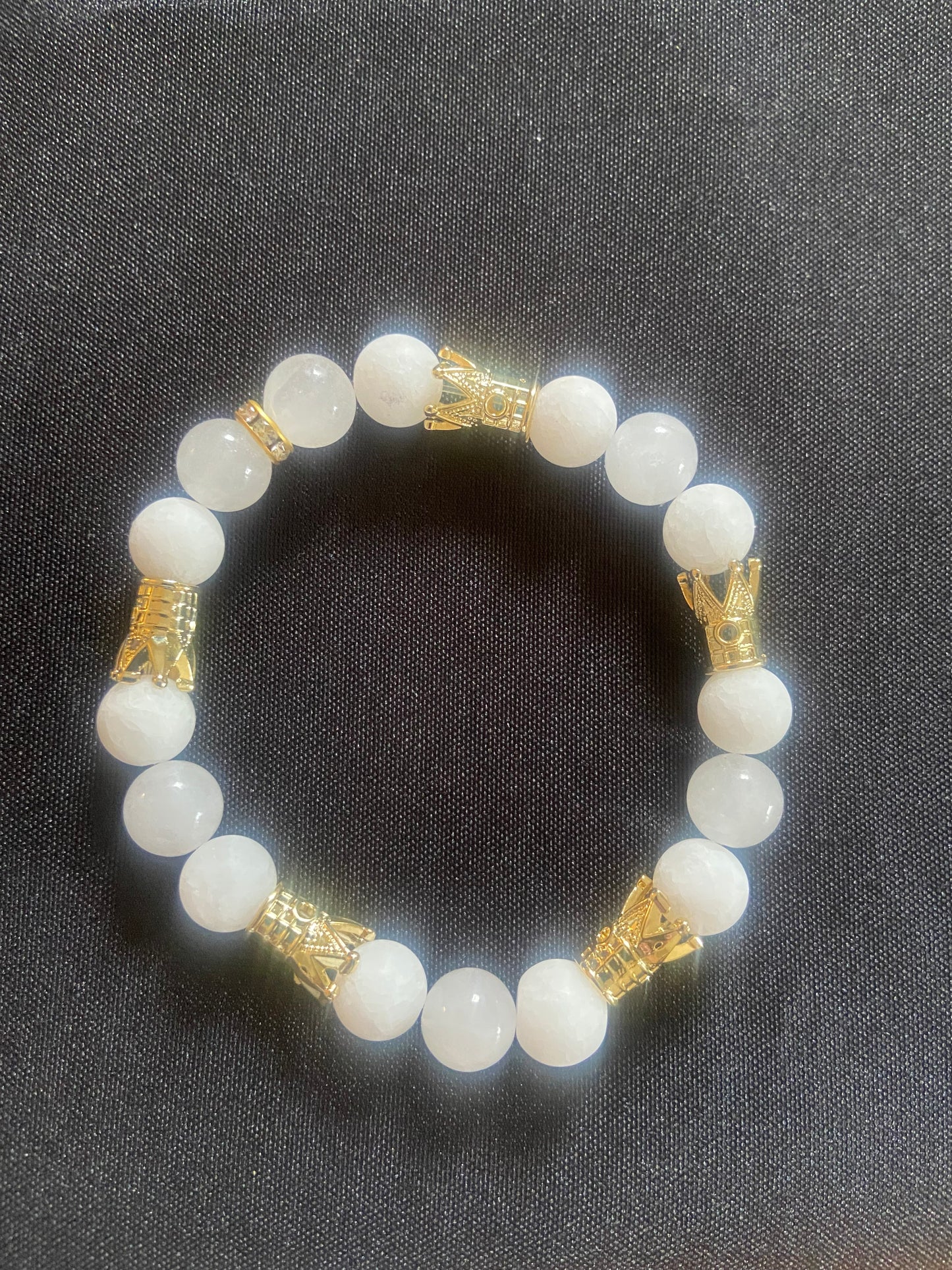 WHITE QUARTZ WITH GOLD CROWN