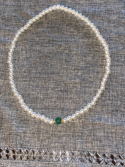 PEARL AND JADE NECKLACE  UNISEX.