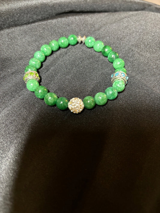 GREEN AGATE WITH SILVER CHARMED SPACERS